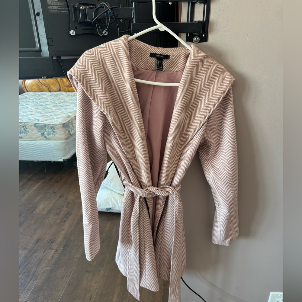 Forever21 pink chevron tweed jacket with oversized hood